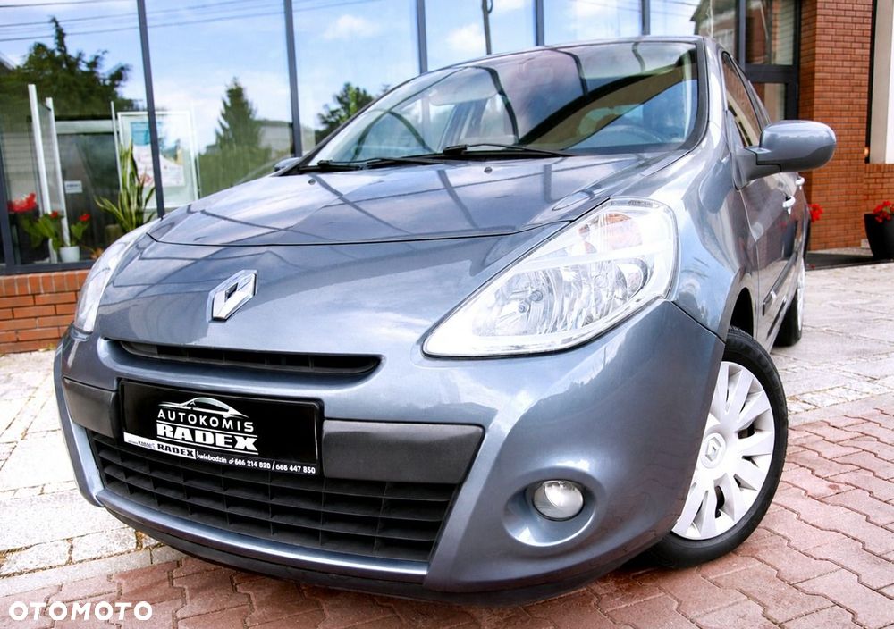 Renault Clio - 23