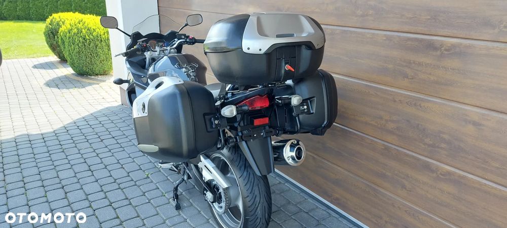 Suzuki GSX - 11