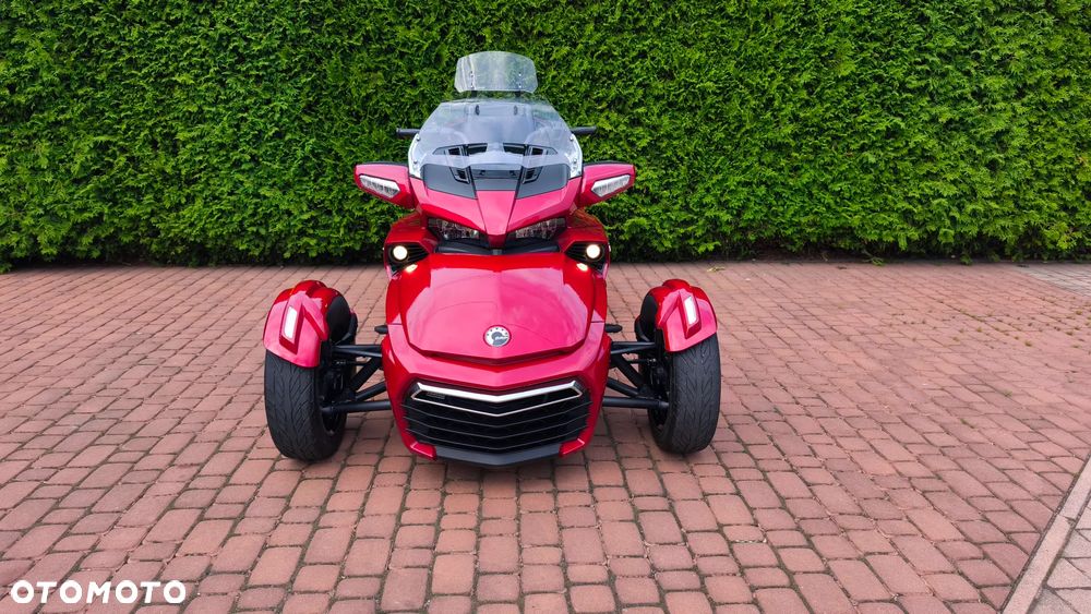 Can-Am Spyder - 2