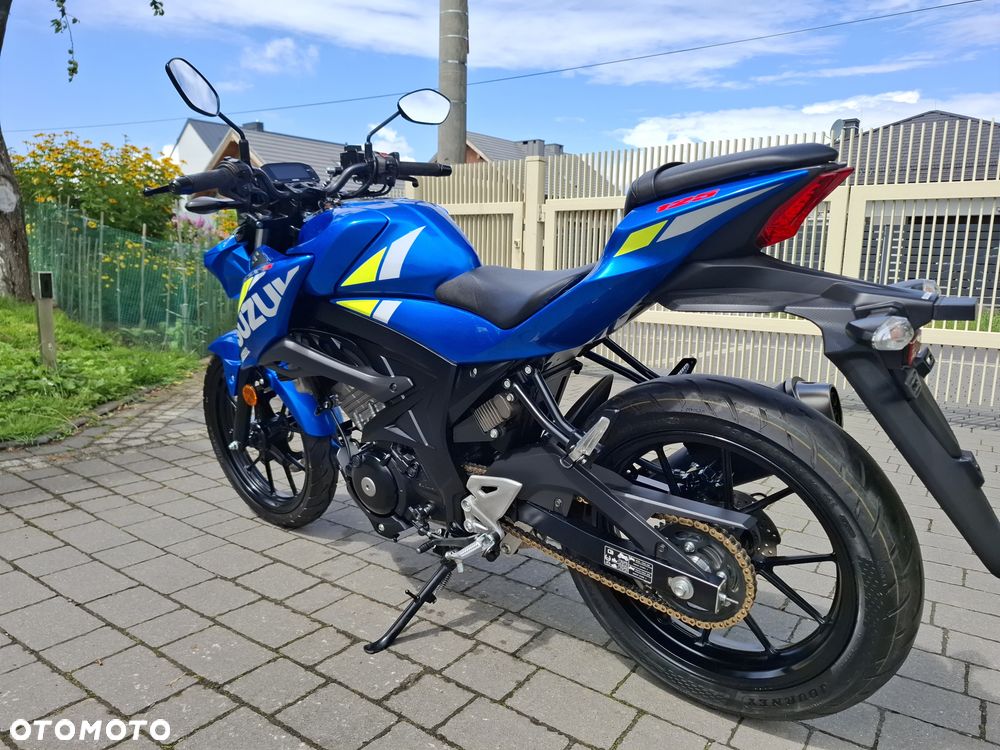 Suzuki GSX - 29