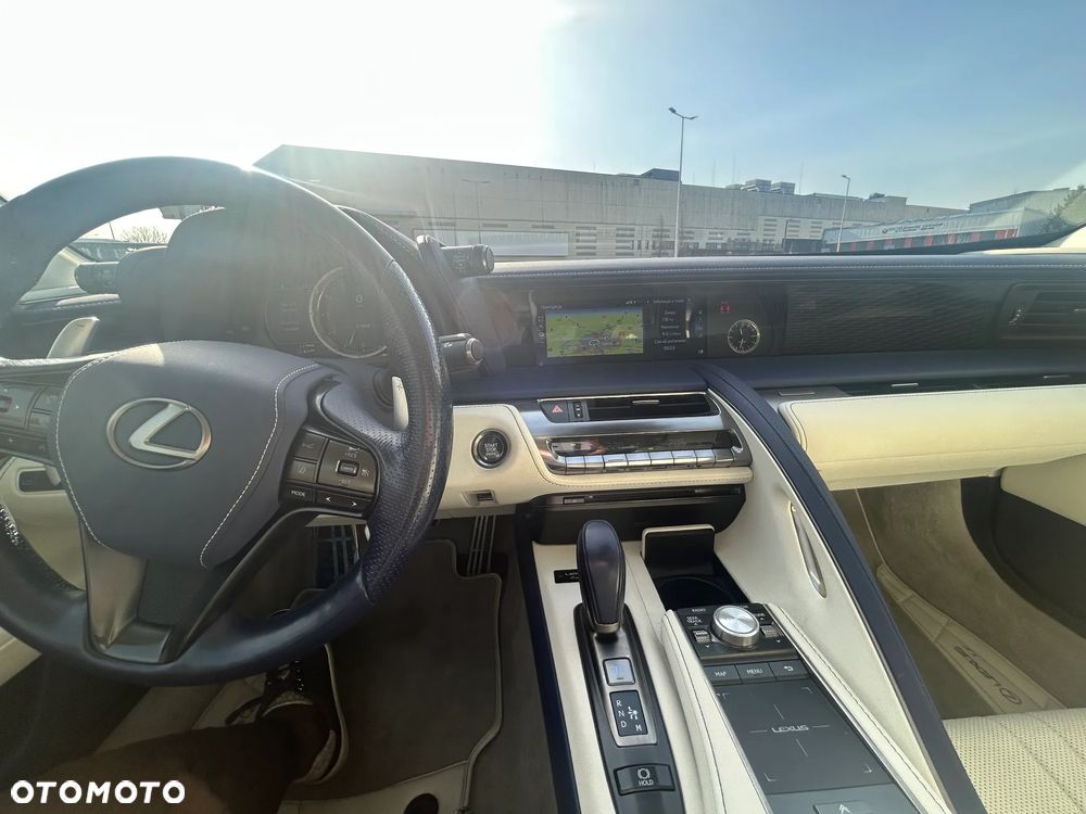 Lexus LC - 15