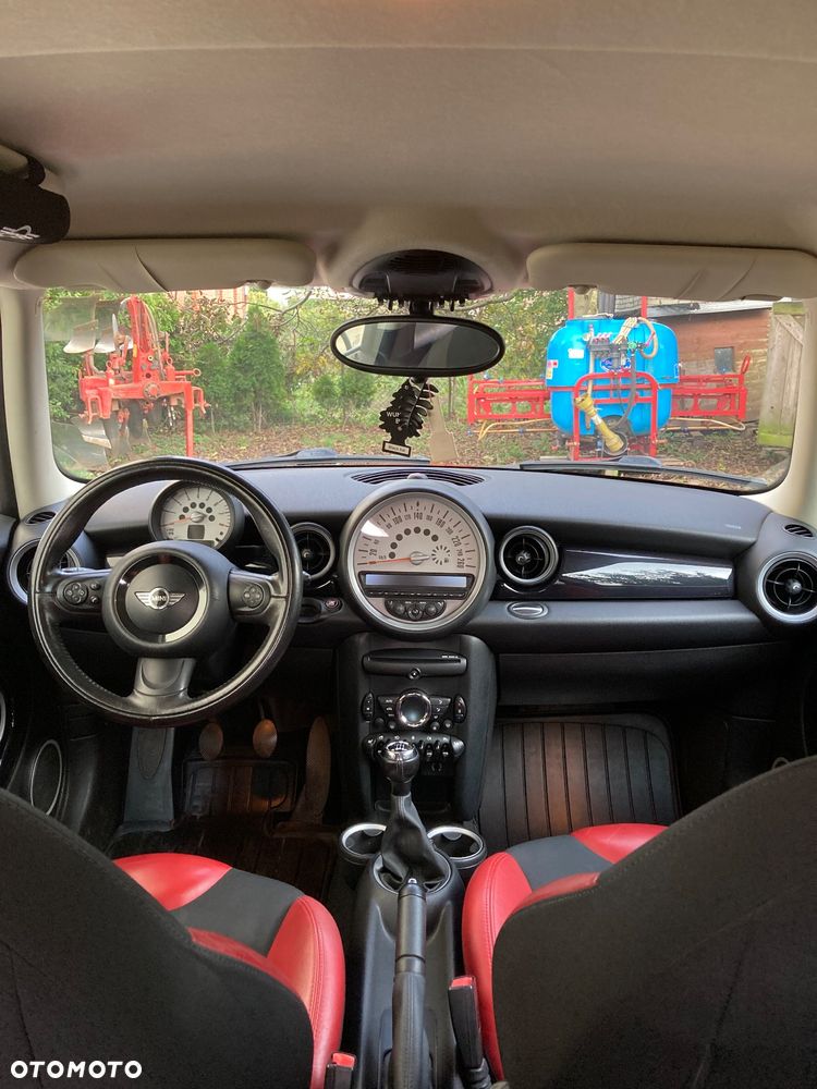 MINI Cooper Standard - 6
