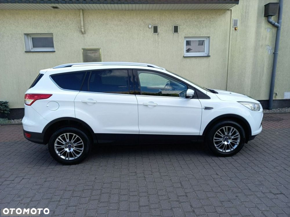 Ford Kuga 1.6 EcoBoost 2x4 Titanium - 11