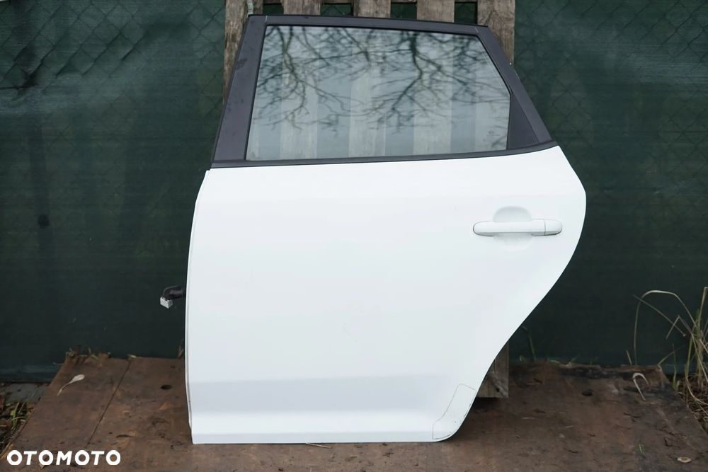 Drzwi tył tylne lewe Kia Ceed I 5d Lift WD - 1