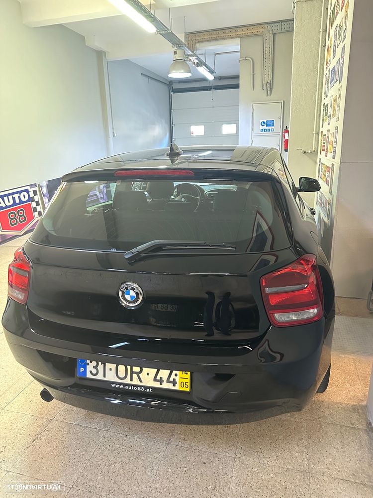 BMW 116 i Line Urban - 23