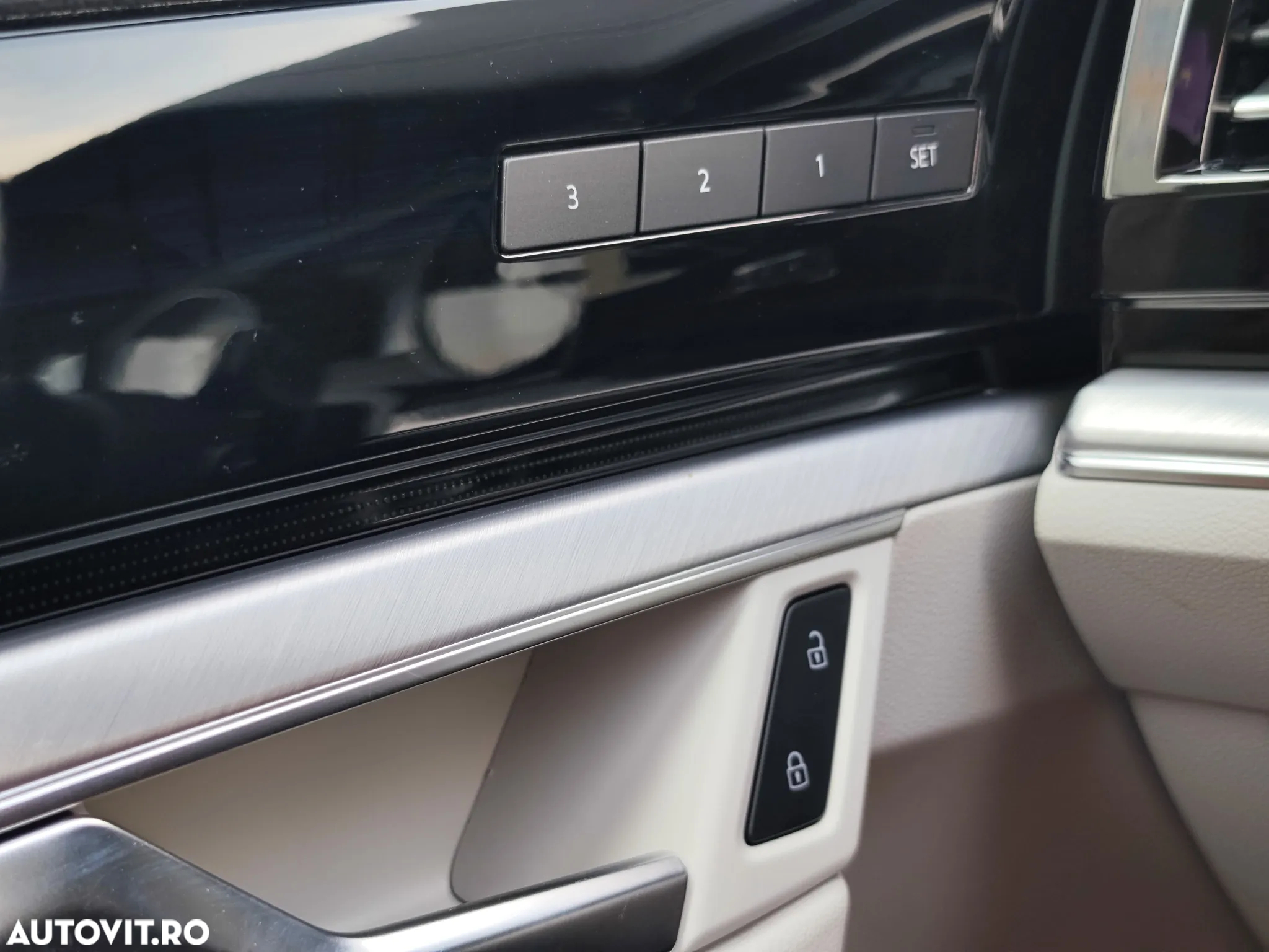 Volkswagen Touareg V6 TDI Elegance - 24