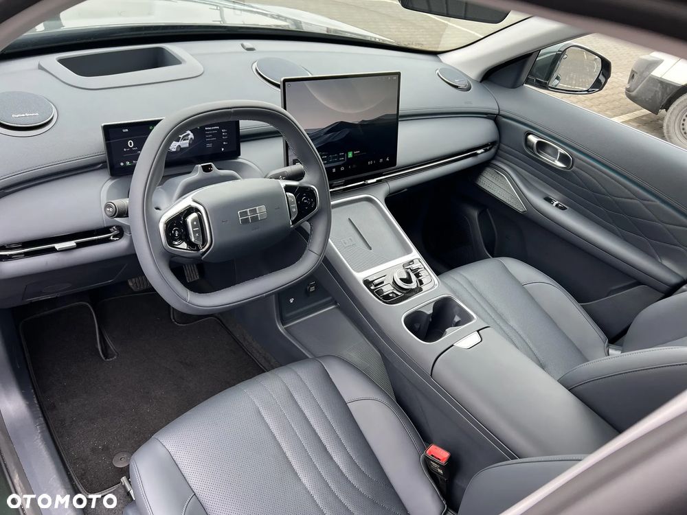 Geely Starray EM-i 1.5 PHEV Max - 11