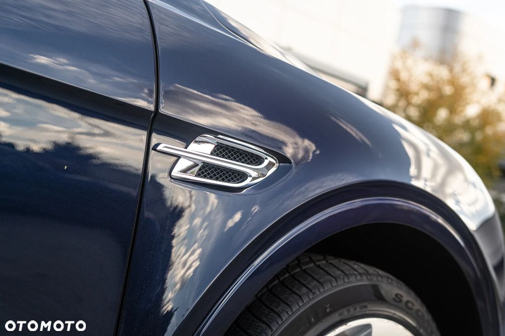 Bentley Bentayga W12 - 12
