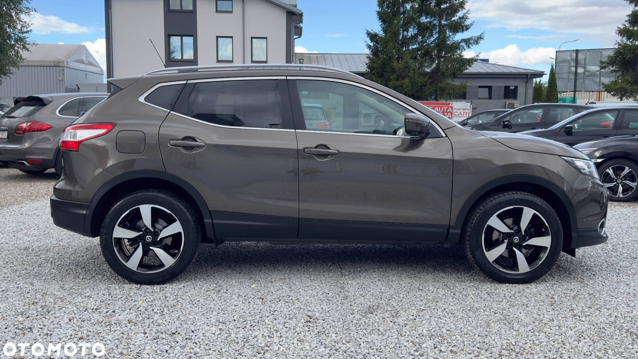 Nissan Qashqai 1.5 dCi TEKNA+ - 11