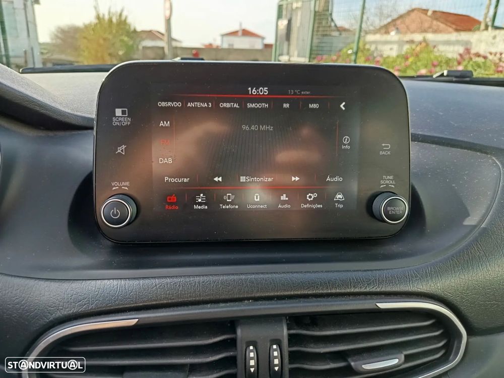 Fiat Tipo Station Wagon 1.0 GSE T3 City Life - 23