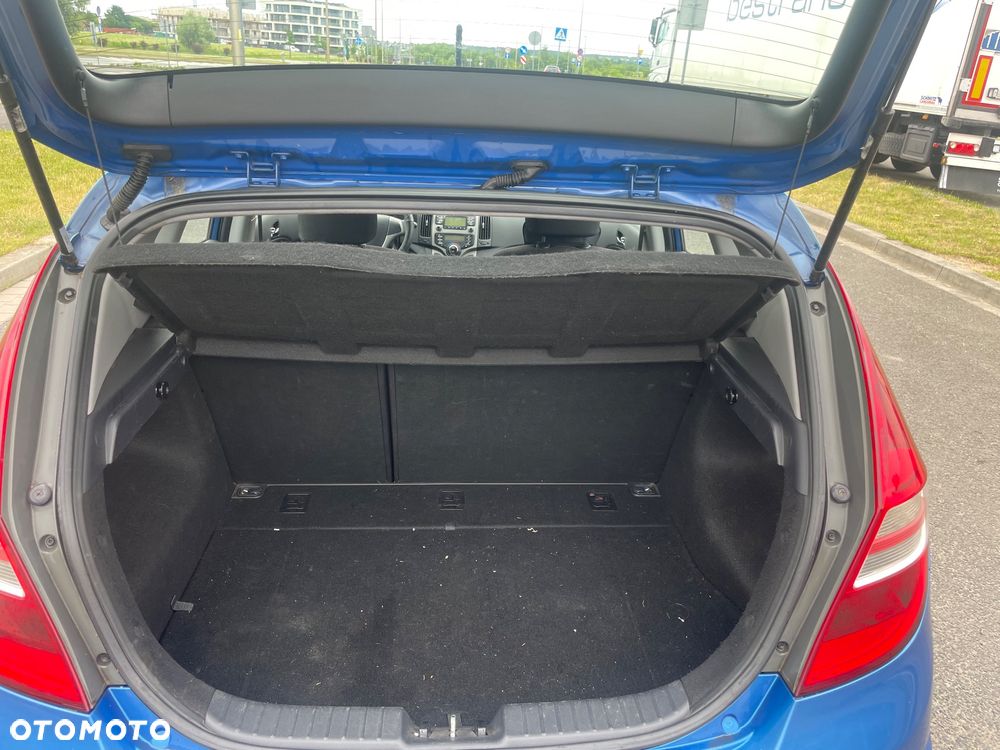 Hyundai i30 1.6 Classic - 14