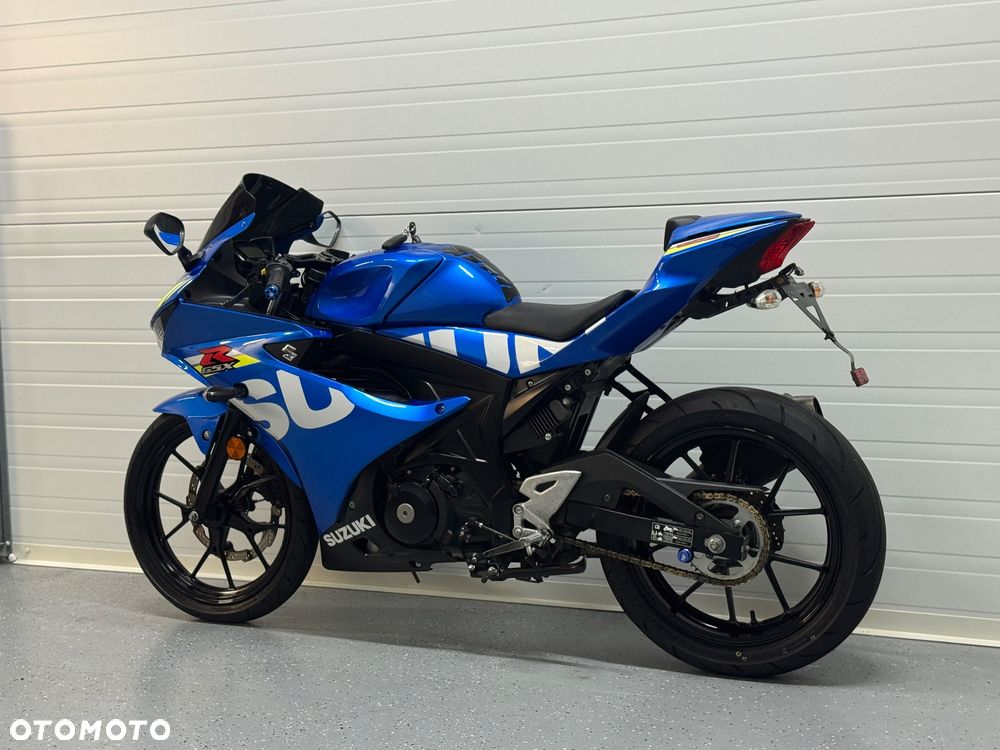 Suzuki GSX-R - 11