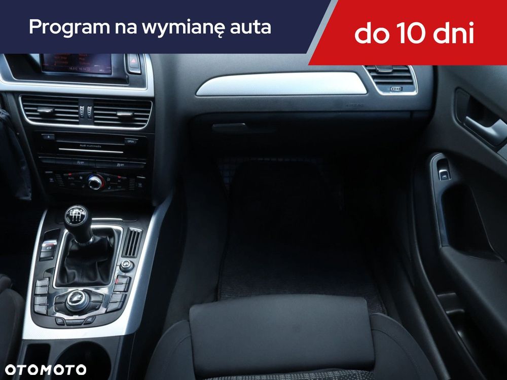 Audi A4 Limousine - 10