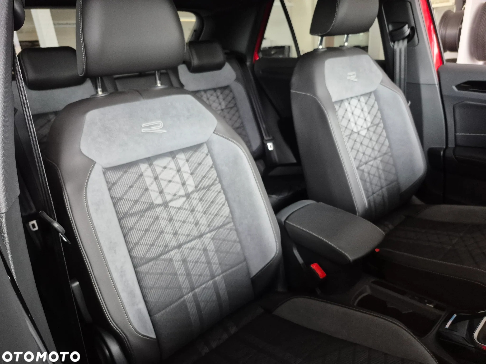 Volkswagen T-Roc 1.5 TSI R-Line DSG - 17