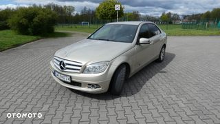 Mercedes-Benz Klasa C 180 CGI Automatik BlueEFFICIENCY