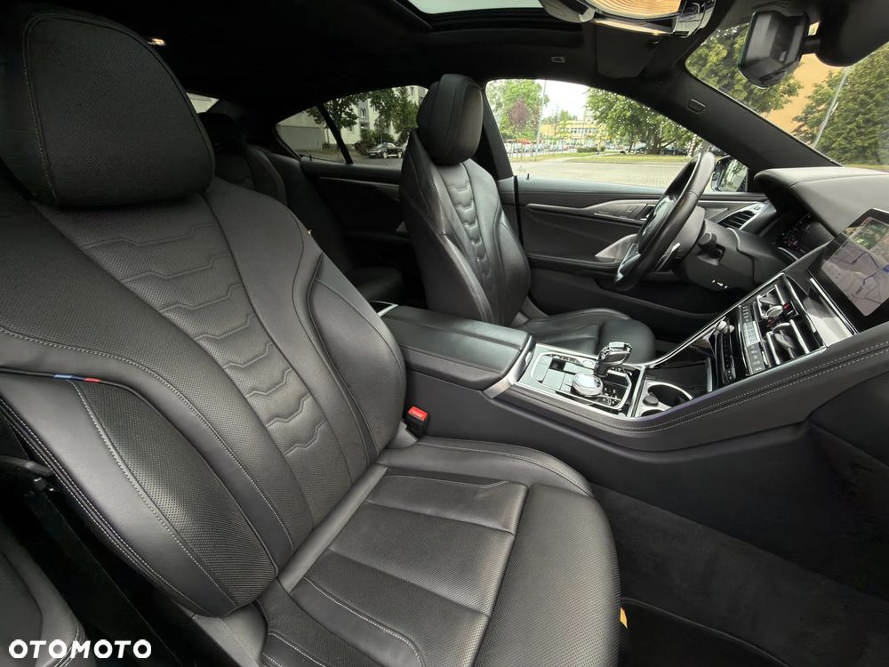 BMW Seria 8 - 19