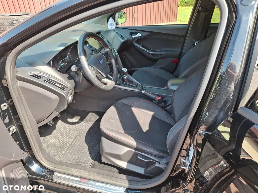 Ford Focus 1.5 EcoBoost ST-Line Black ASS - 19