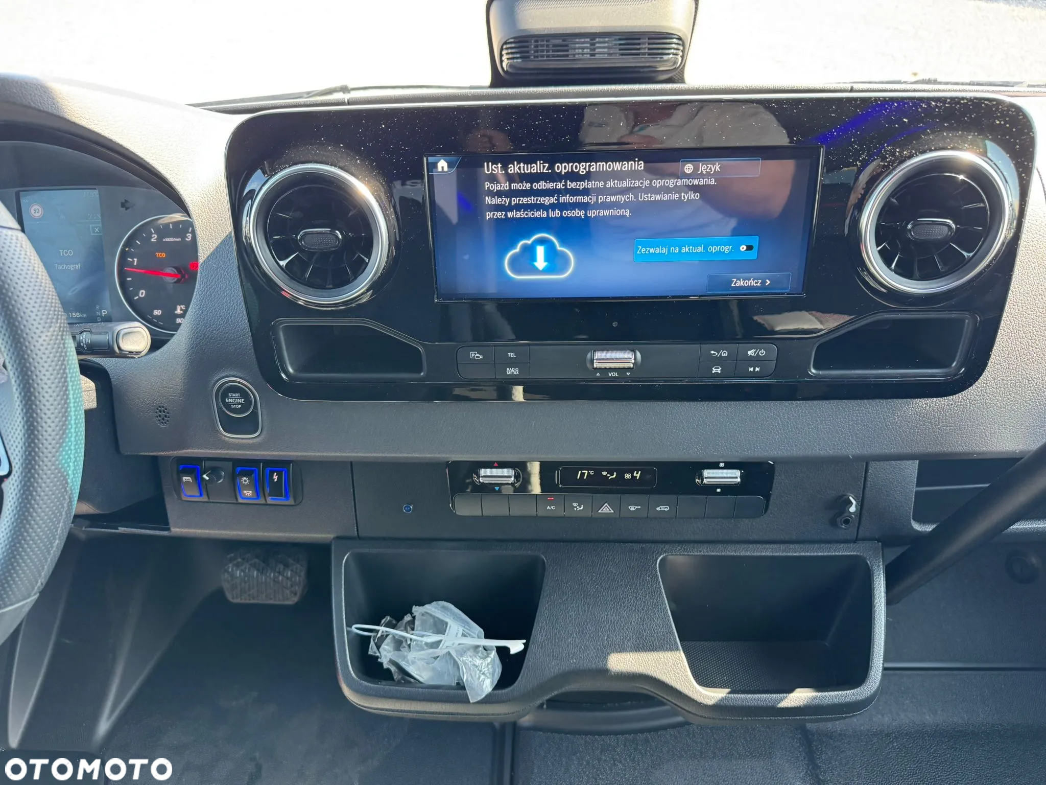 Mercedes-Benz Sprinter 519 - 20