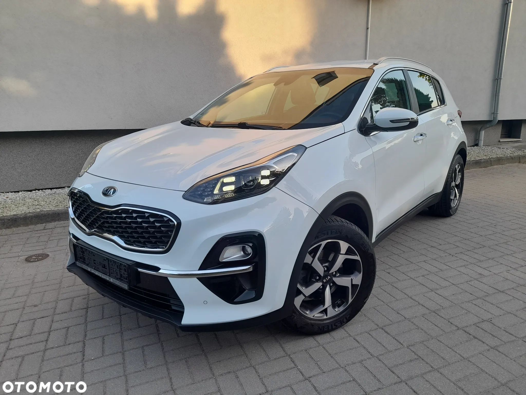 Kia Sportage - 1