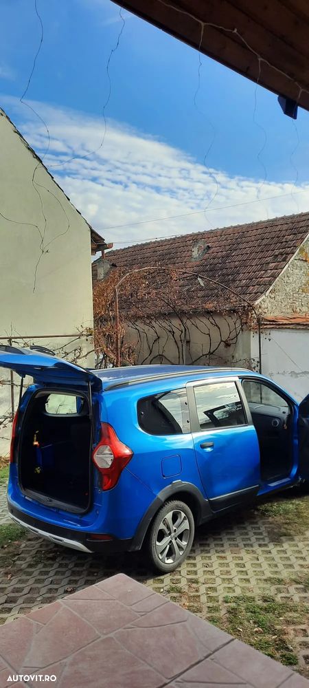 Dacia Lodgy 1.5 dCi Stepway - 9