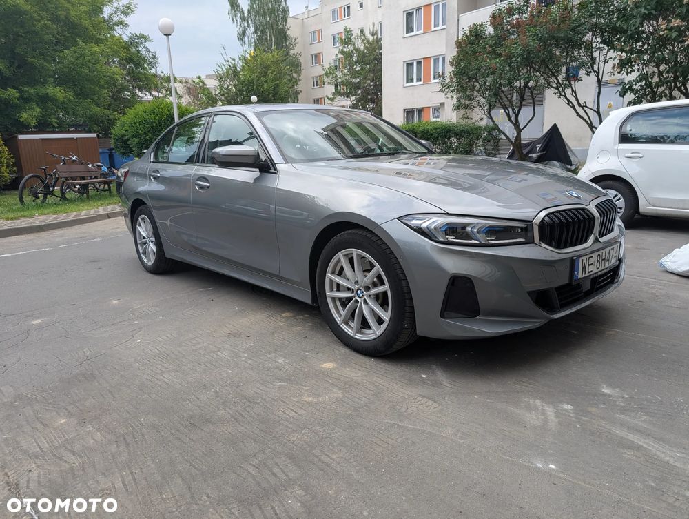 BMW Seria 3 330i xDrive - 1