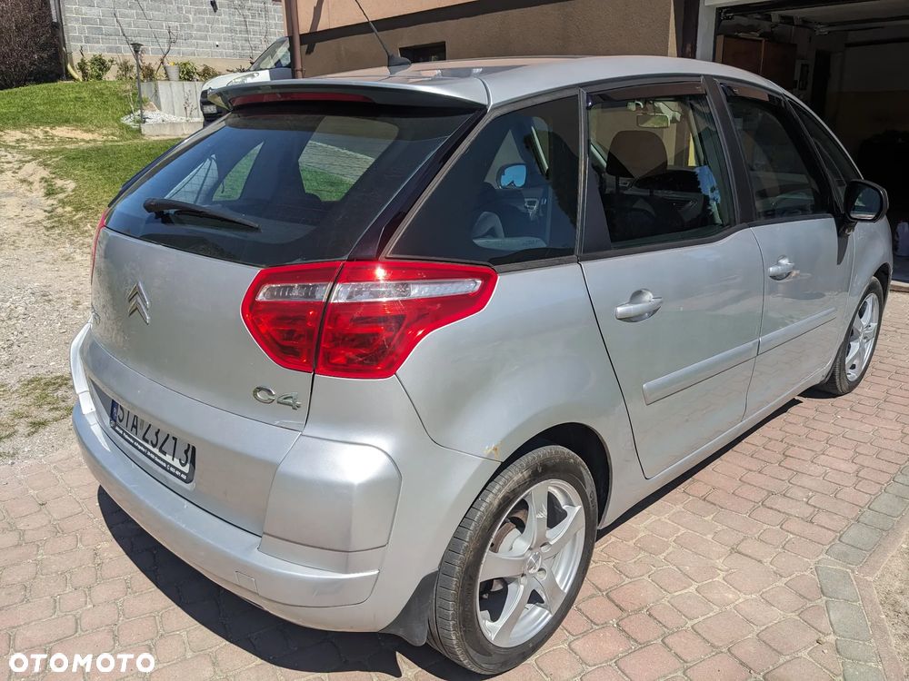 Citroën C4 HDi 110 FAP Style - 6