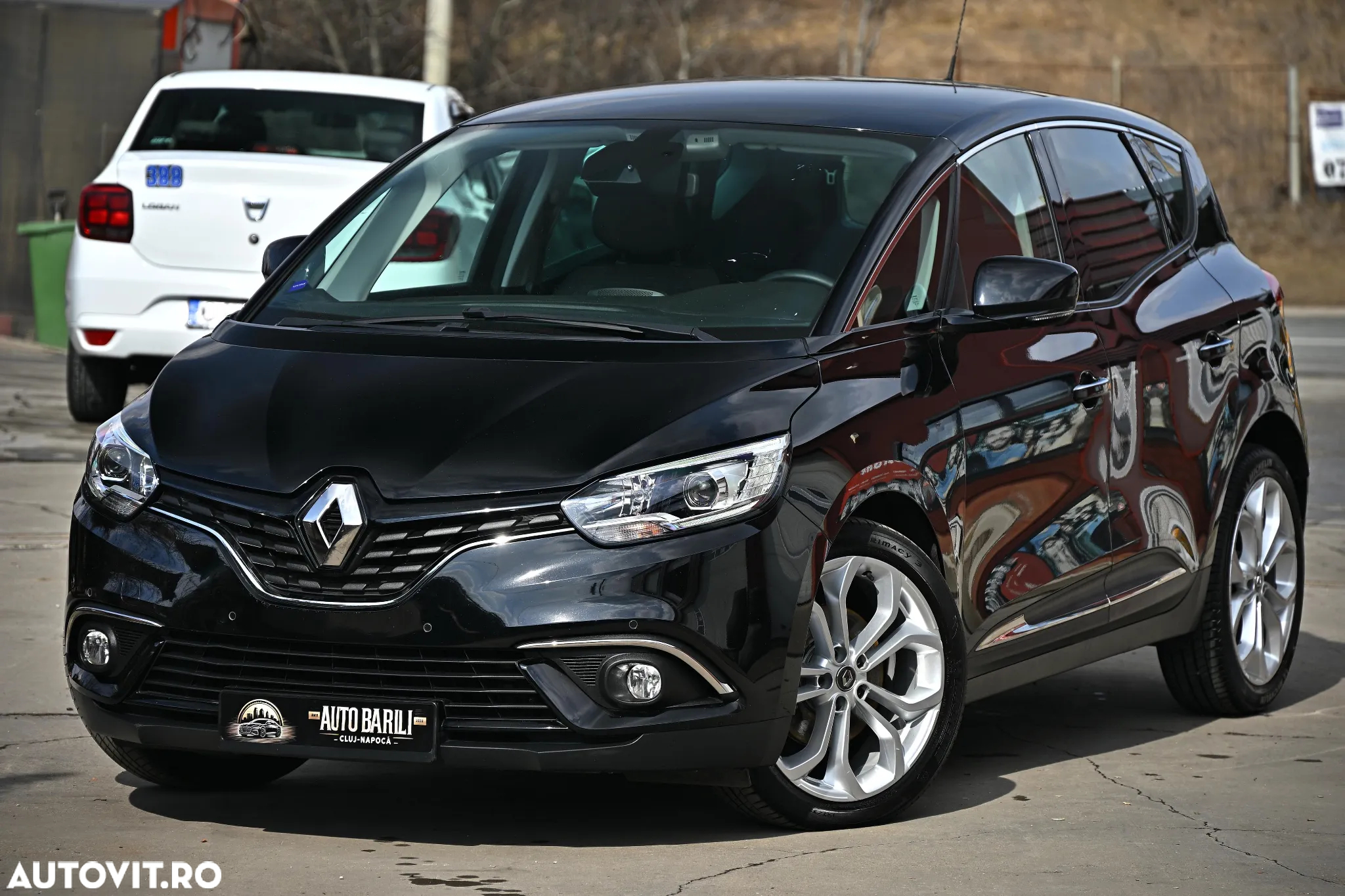 Renault Scenic BLUE dCi 120 BUSINESS EDITION - 32