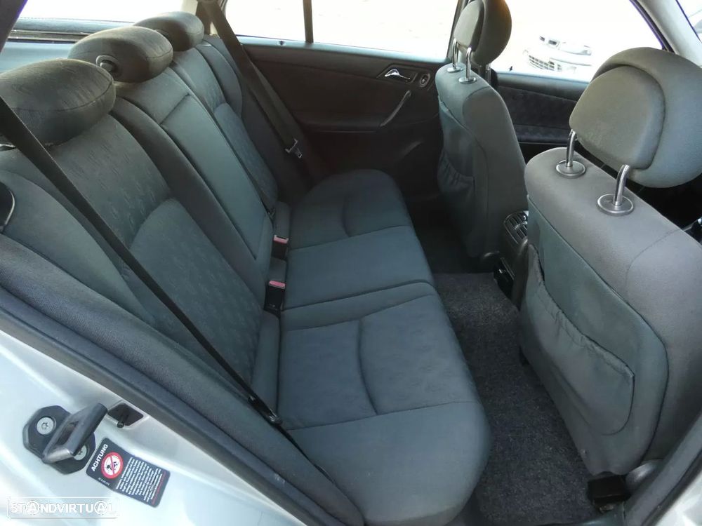 Mercedes-Benz C 220 CDi Avantgarde - 11