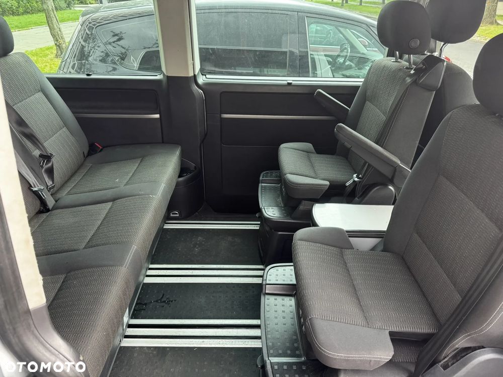 Volkswagen Multivan 2.0 TSI L2 Comfortline - 8
