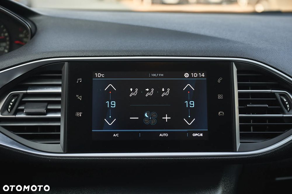 Peugeot 308 - 33