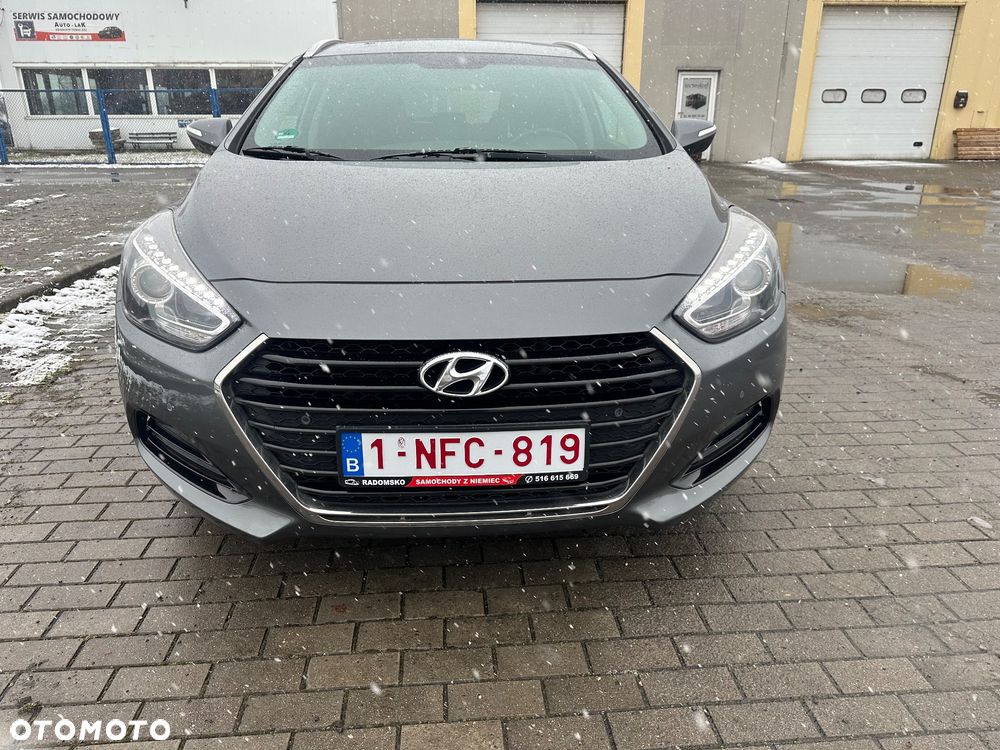 Hyundai i40 Kombi blue 1.7 CRDi DCT Premium - 16