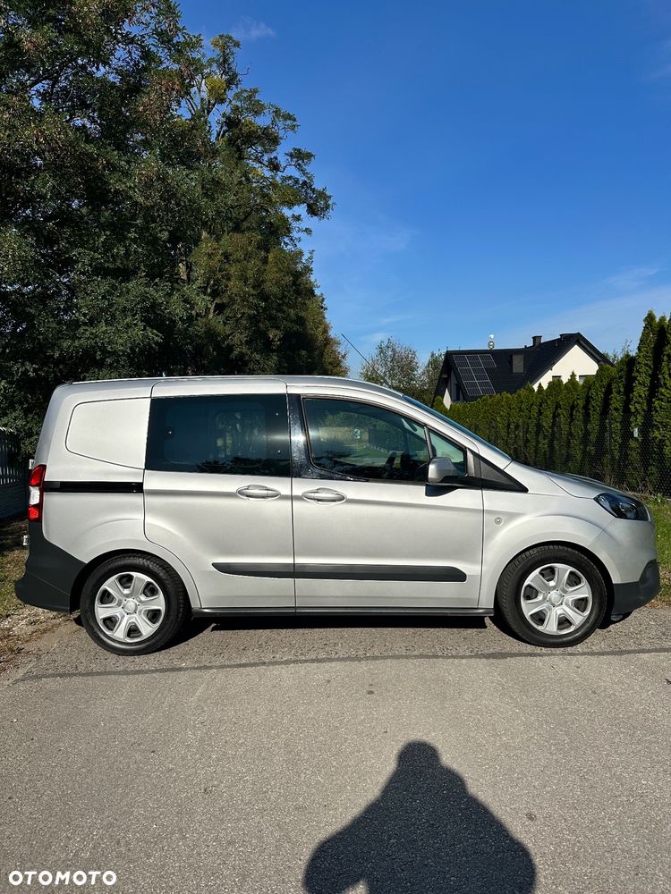 Ford Courier - 4