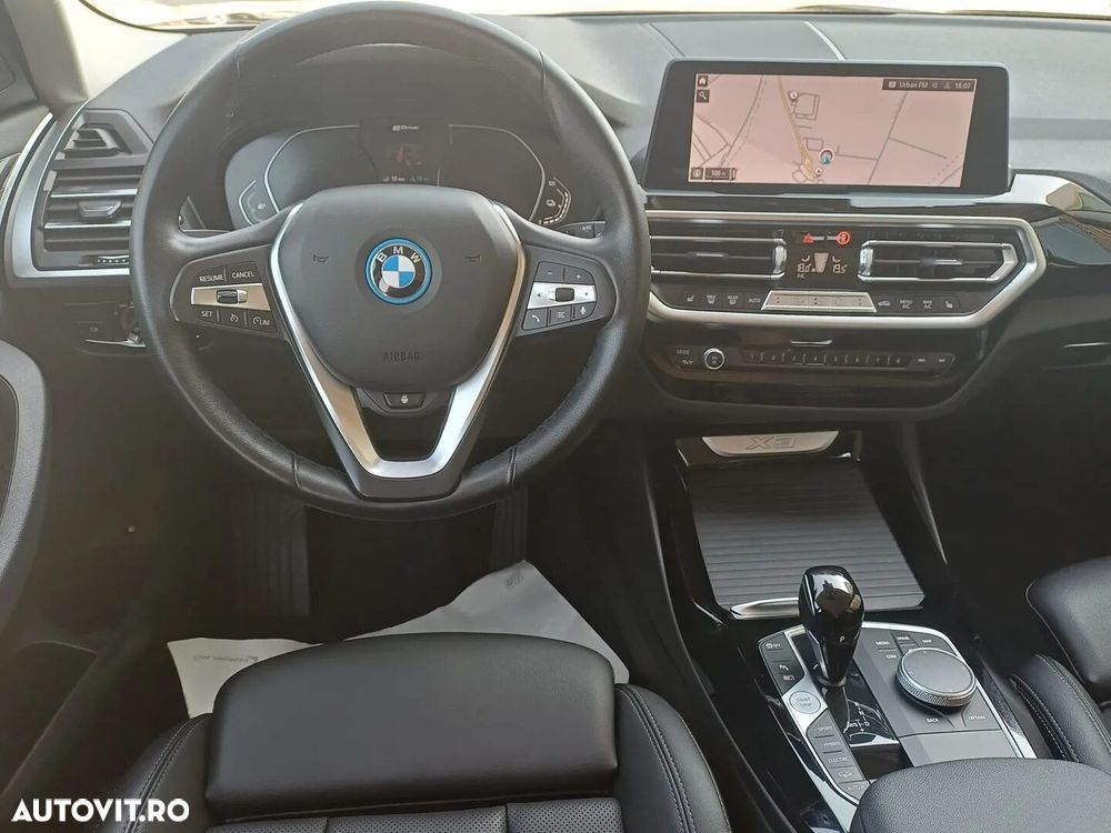 BMW X3 xDrive30e AT PHEV - 13