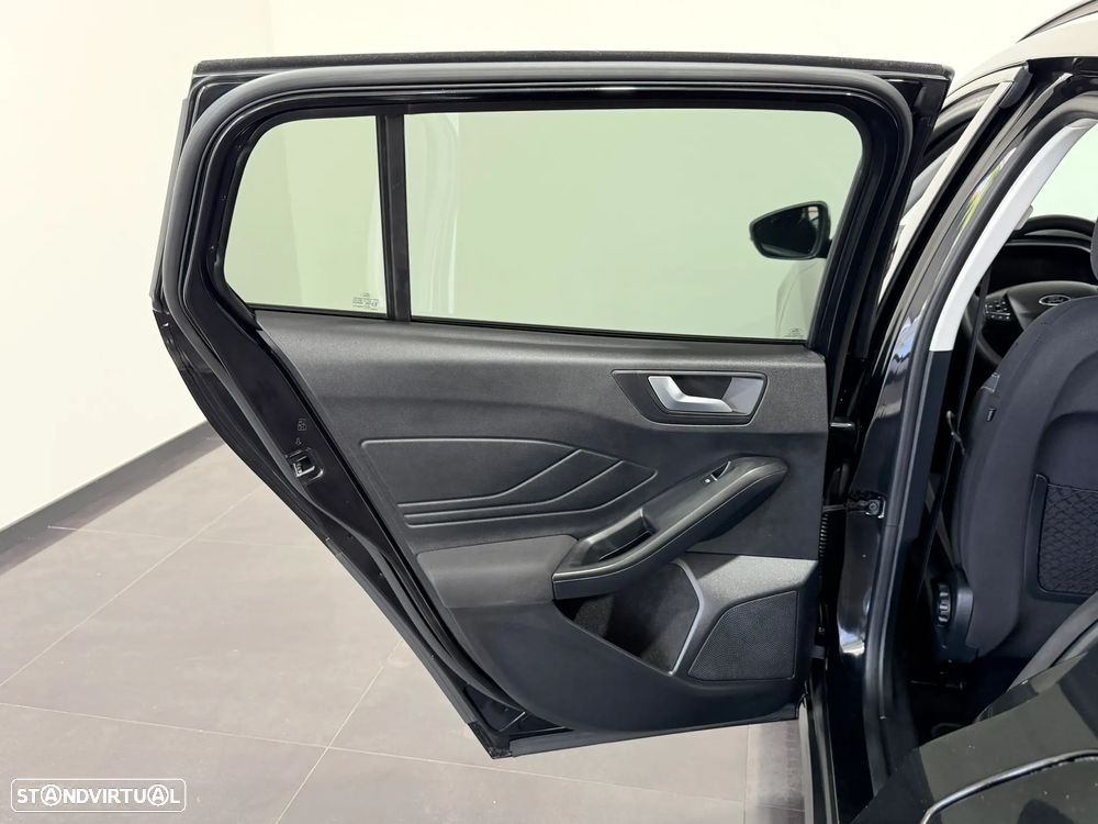Ford Focus SW 1.0 EcoBoost MHEV Active - 40