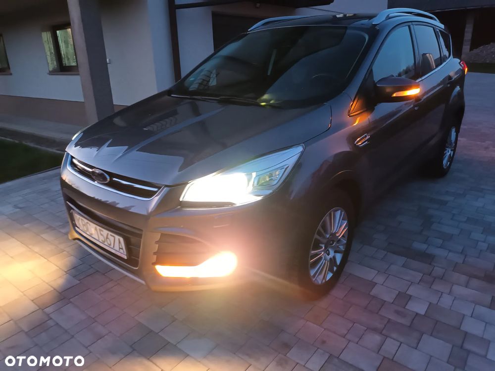 Ford Kuga 1.6 EcoBoost 2x4 Titanium - 17