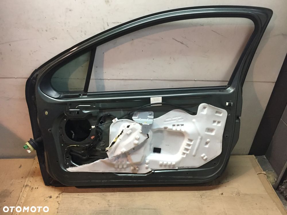 PEUGEOT 207 08R DRZWI PRAWE PRZÓD KOD LAKIERU: EZQC - 3