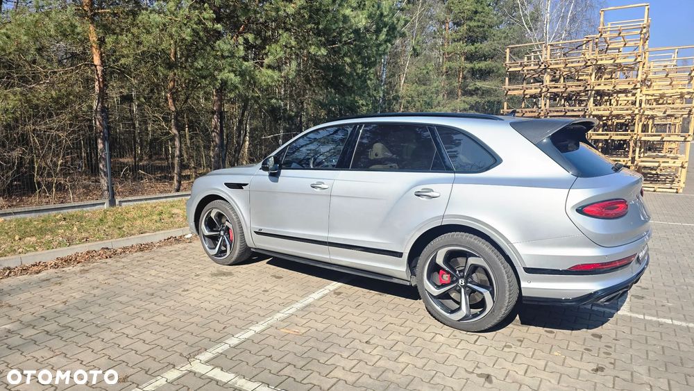 Bentley Bentayga - 4
