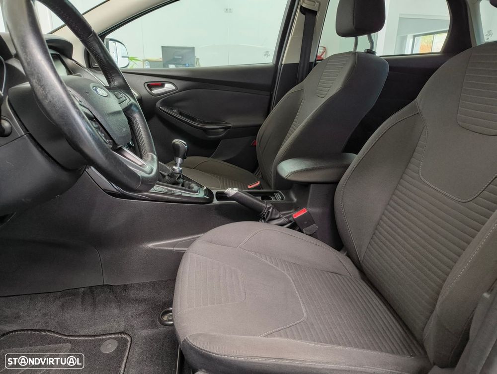Ford Focus 1.5 TDCi Titanium - 9