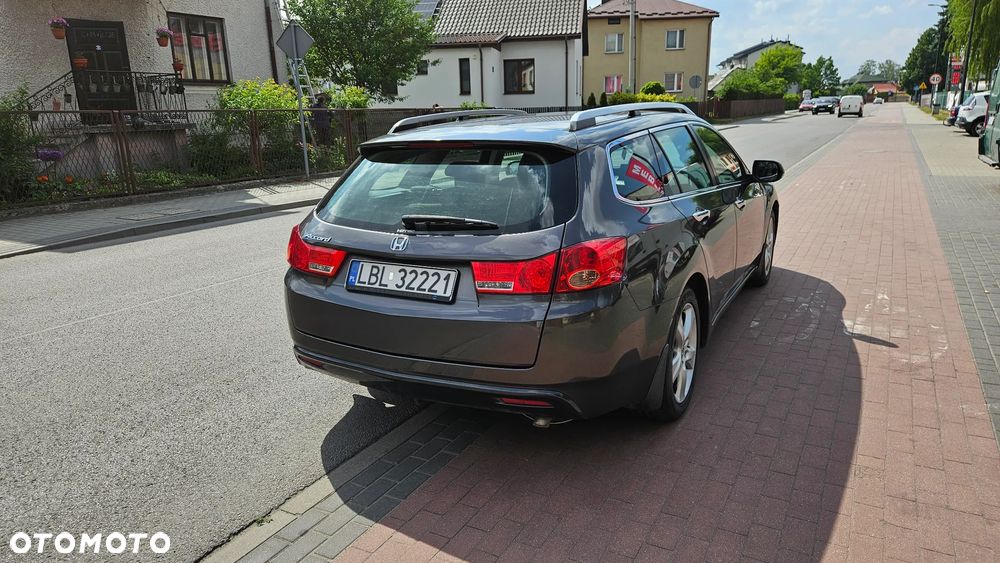 Honda Accord 2.2d Elegance - 8