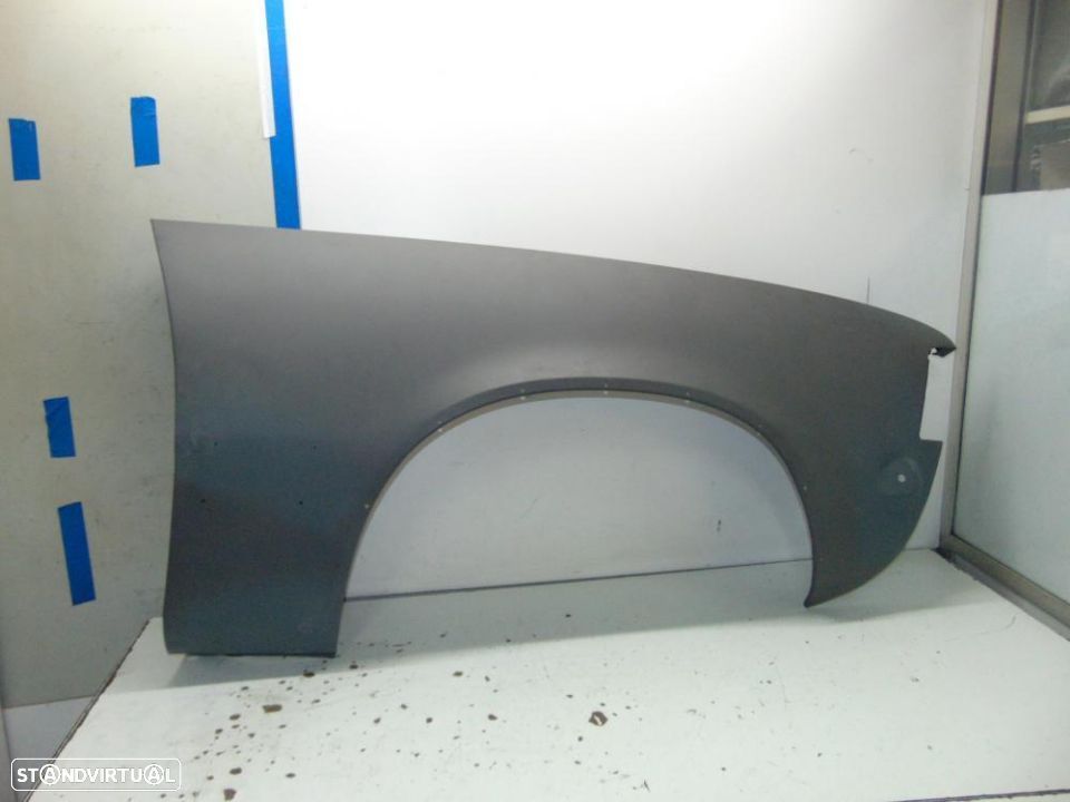 Opel Rekord D coupê 72 guarda-lamas - 1