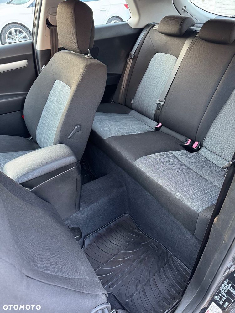 Kia Ceed 1.4 CVVT Attract - 11