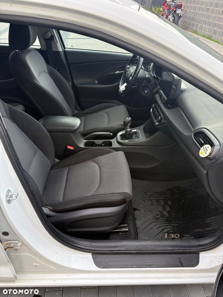 Hyundai i30 1.6 CRDI Premium - 14