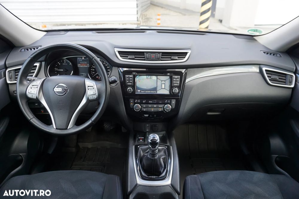 Nissan X-Trail 1.6 dCi ALL-MODE 4x4i Tekna - 3