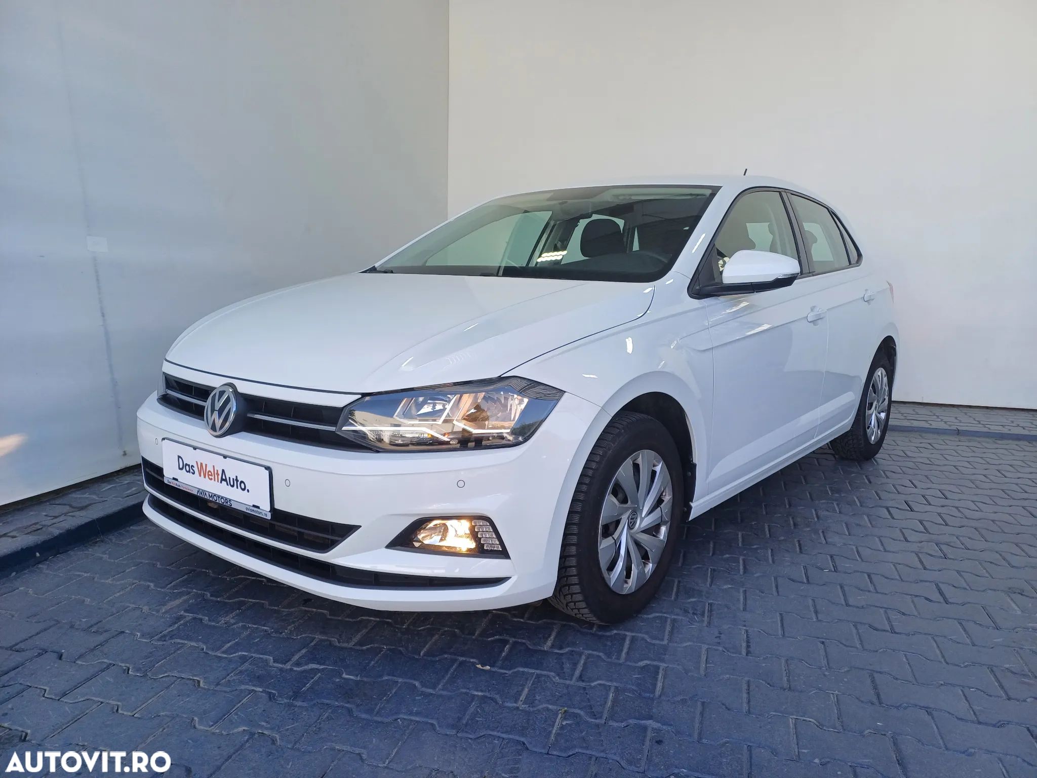 Volkswagen Polo - 1