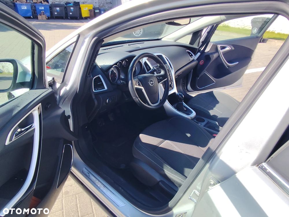 Opel Astra 1.6 Design Edition - 7