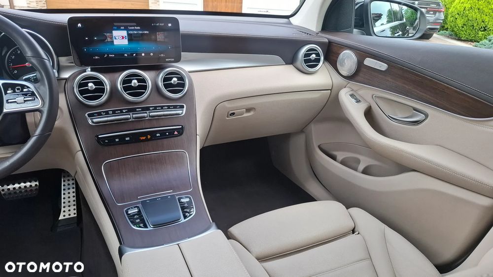 Mercedes-Benz GLC - 26