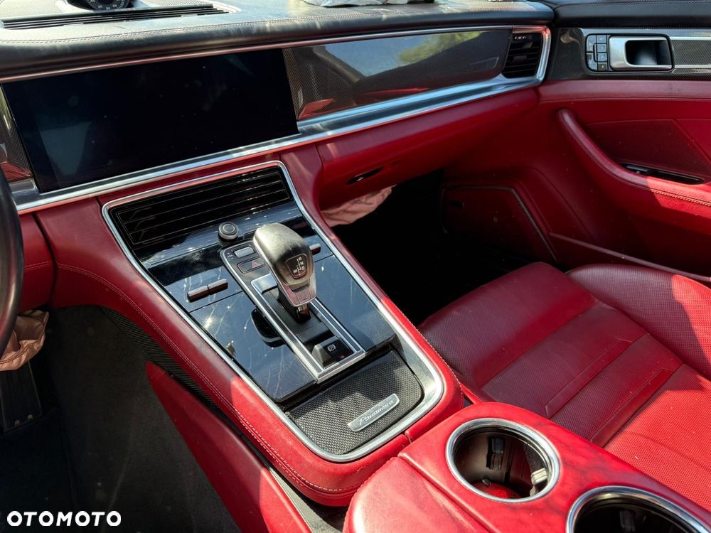 Porsche Panamera - 20