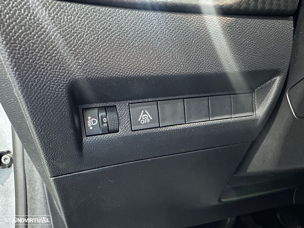 Peugeot e-208 50 kWh Active Pack - 42