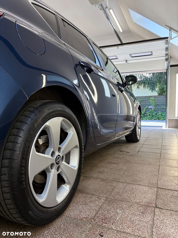 Opel Astra 1.6 Enjoy - 14