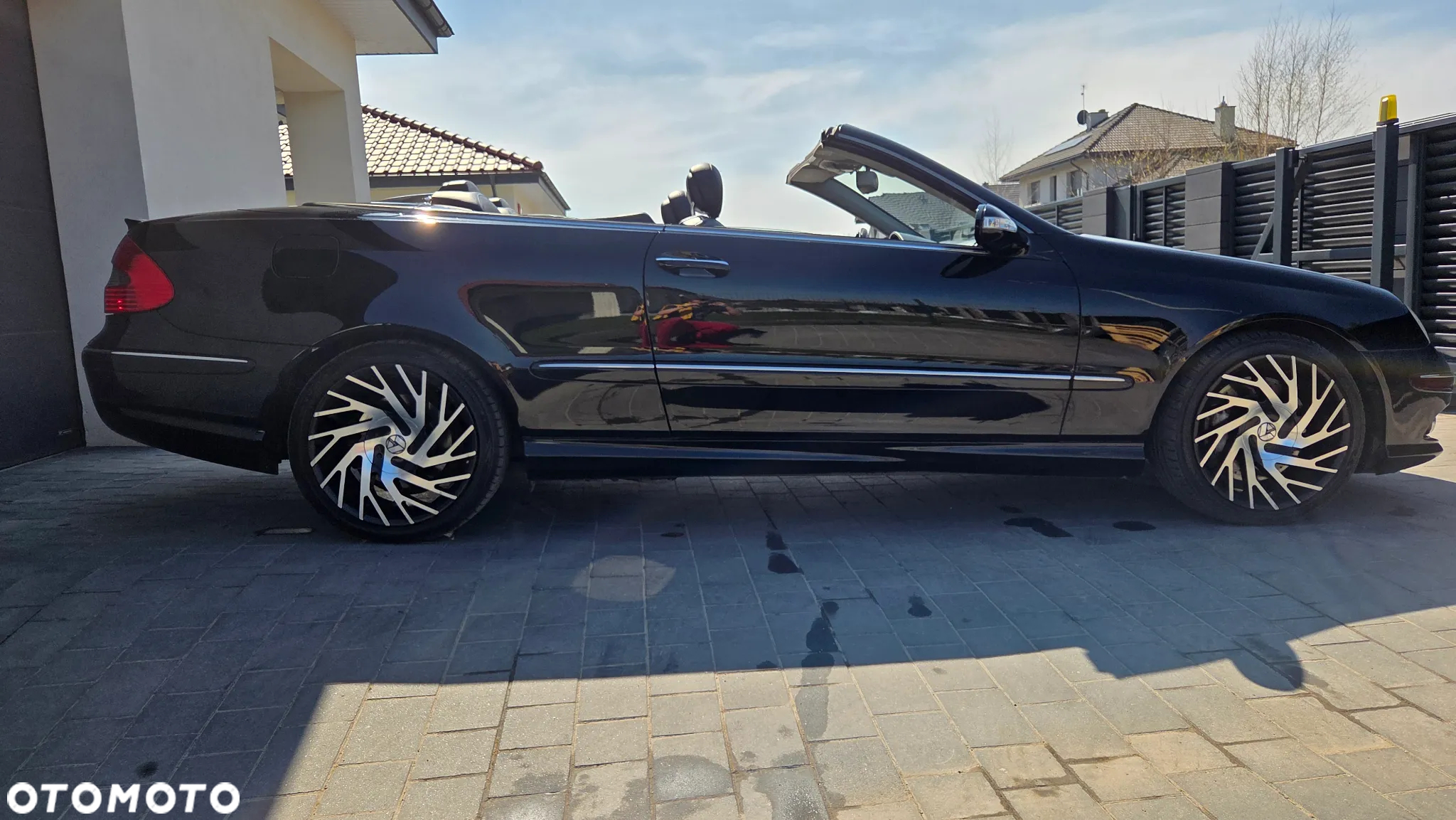 Mercedes-Benz CLK - 4